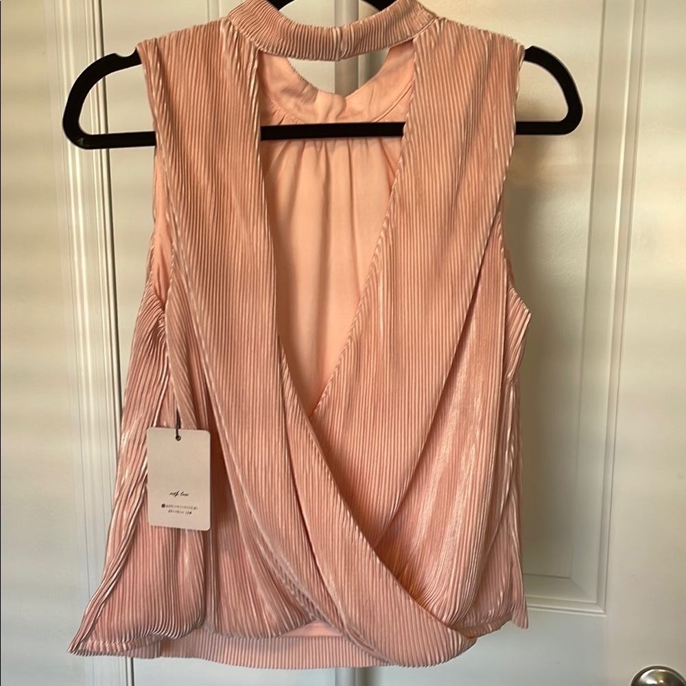 Adelyn Rae Pink Sleeveless Pleated Blouse with Mandarin Collar - Picture 4 of 6